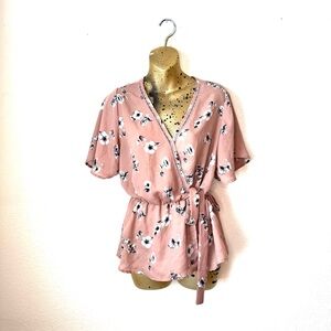 Sienna Sky Blush Pink Floral Wrap Blouse Tie Waist Short Sleeve Top Size M